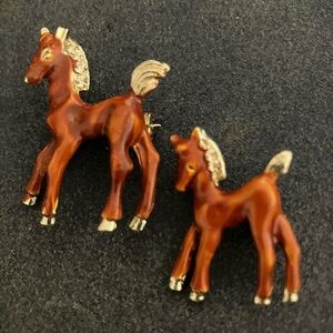Pair of Vintage Enamel Horse Pony Brooches Scatter Pins